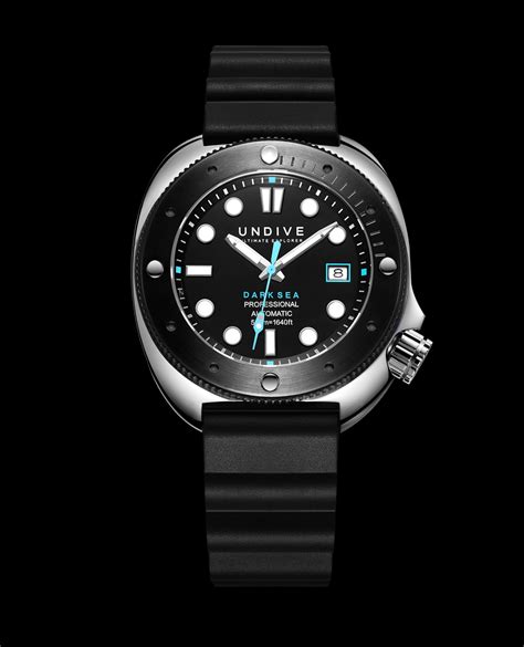 panerai 500m dive watch.